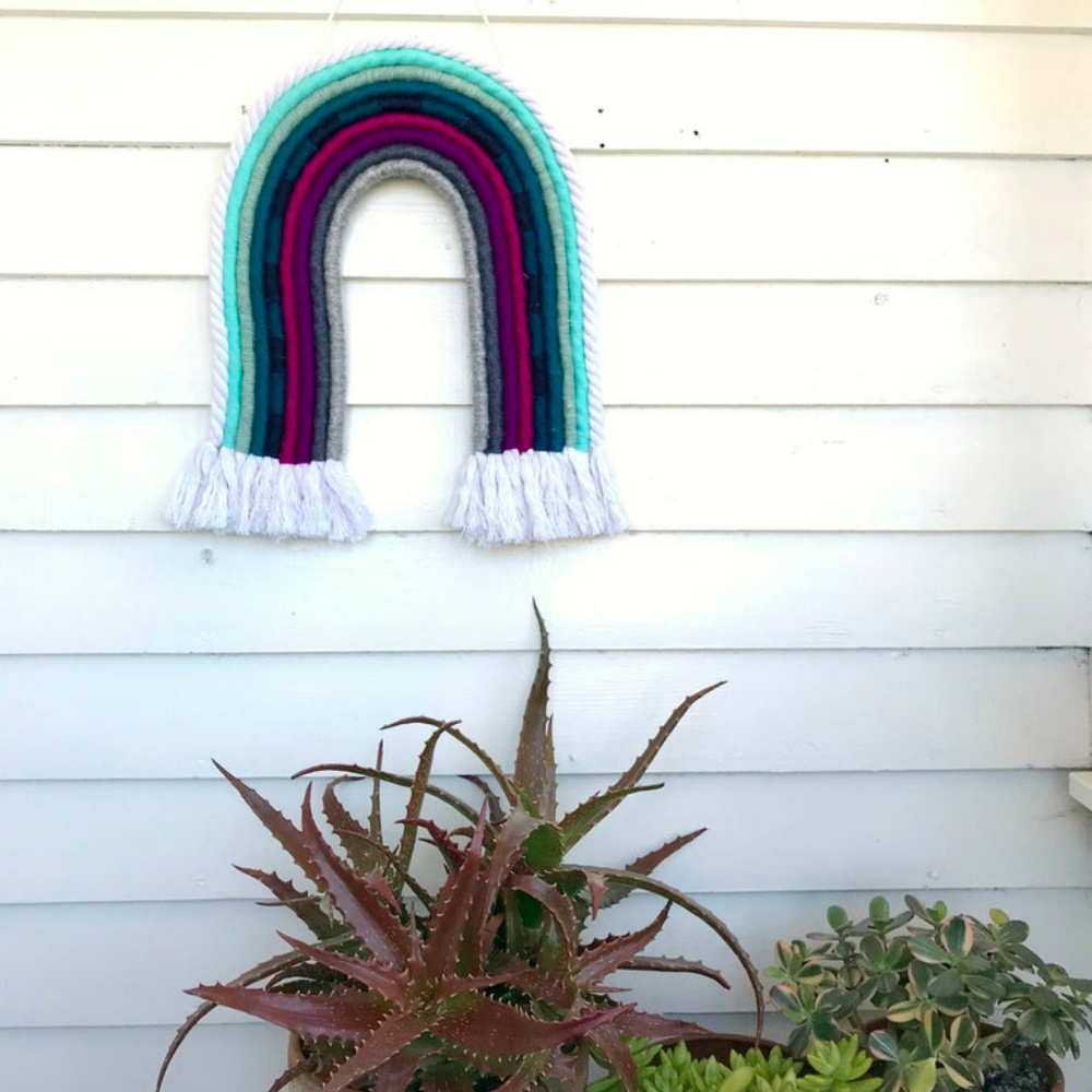 HUGE Rainbow Wall Hanging Art Textile Macrame - Picture 2 of 6